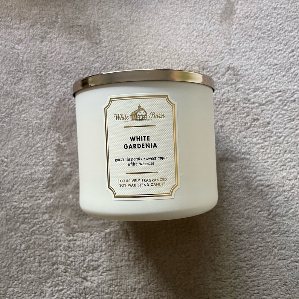 White Barn White Gardenia Candle
